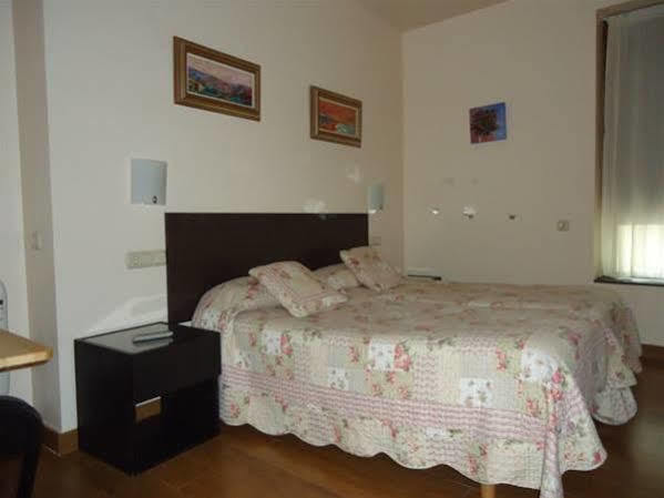 Pensión Atxiki San Sebastián Exterior foto